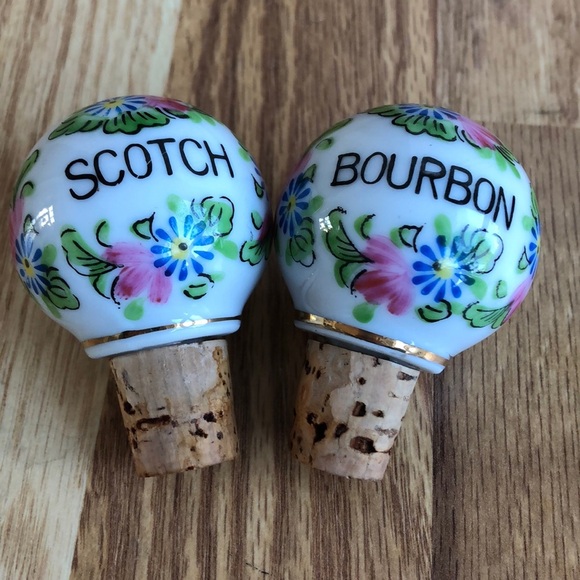 Vtg porcelain cork bottle stop decanter floral bourbon and scotch - Picture 1 of 8